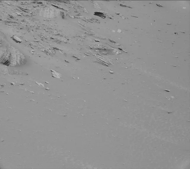 Sol 3899: Mast Camera (Mastcam)