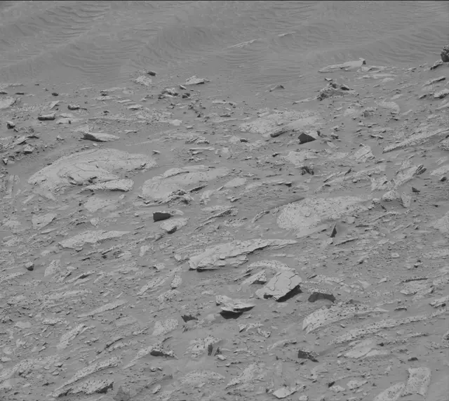 Sol 3899: Mast Camera (Mastcam)