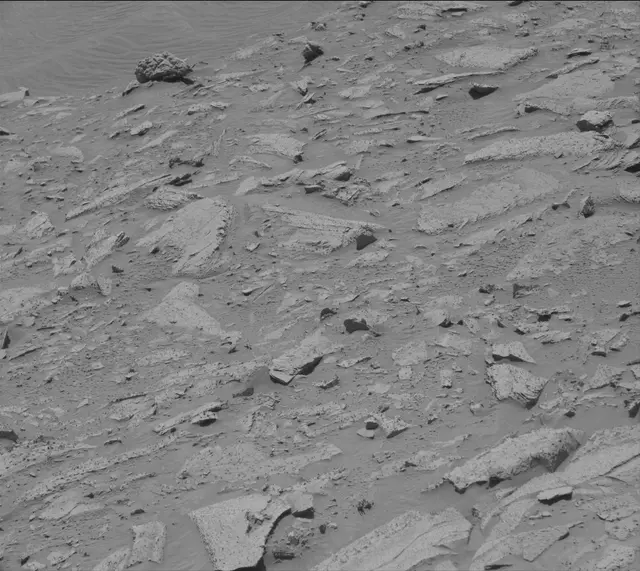 Sol 3899: Mast Camera (Mastcam)
