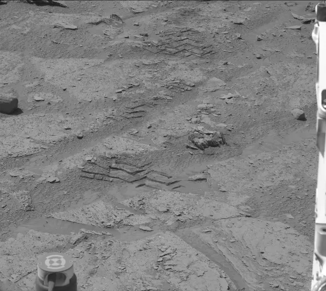 Sol 3899: Mast Camera (Mastcam)