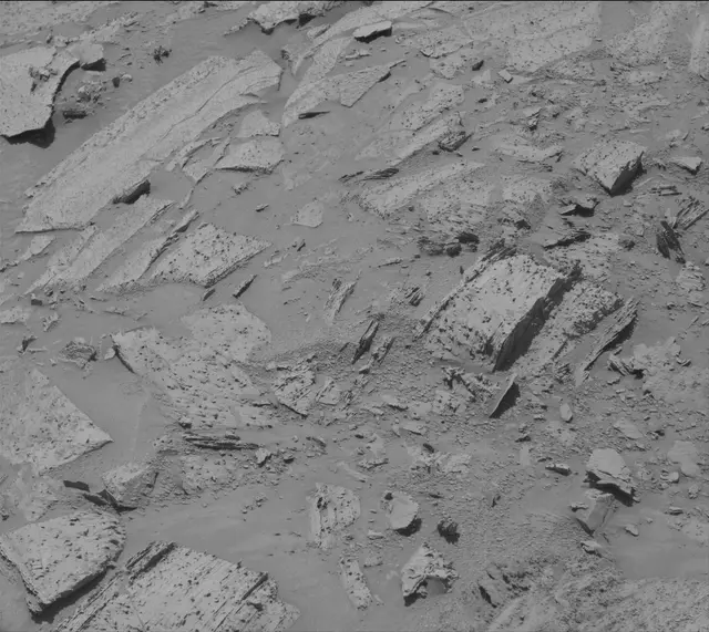 Sol 3899: Mast Camera (Mastcam)