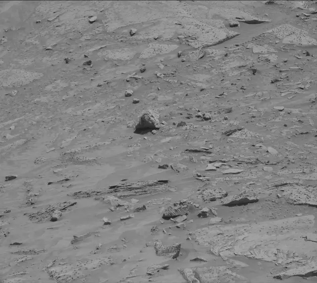 Sol 3899: Mast Camera (Mastcam)