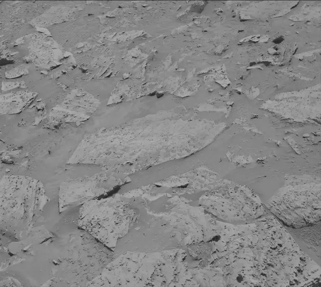 Sol 3899: Mast Camera (Mastcam)
