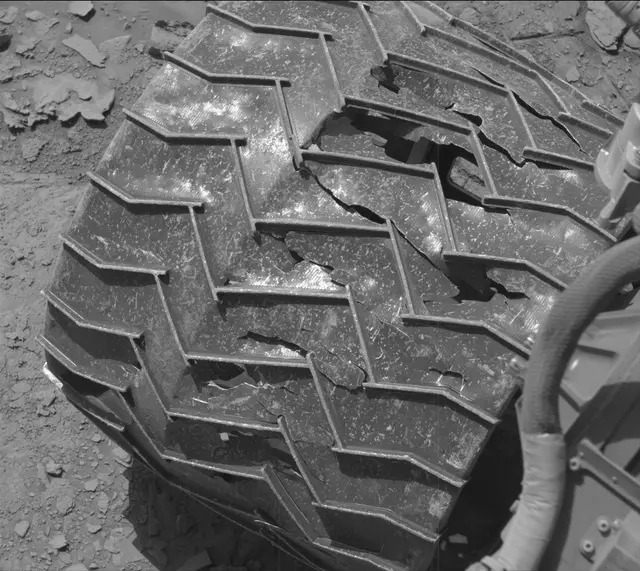 Sol 3899: Mast Camera (Mastcam)