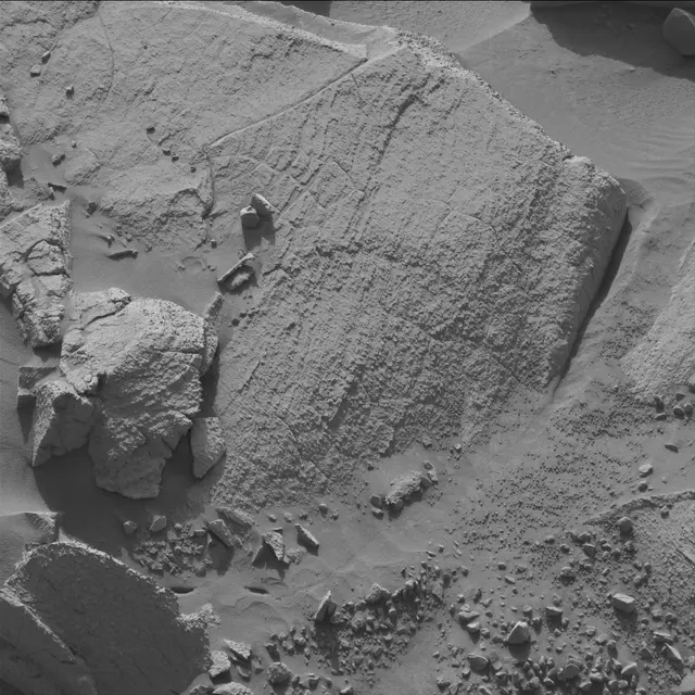 Sol 3899: Mast Camera (Mastcam)
