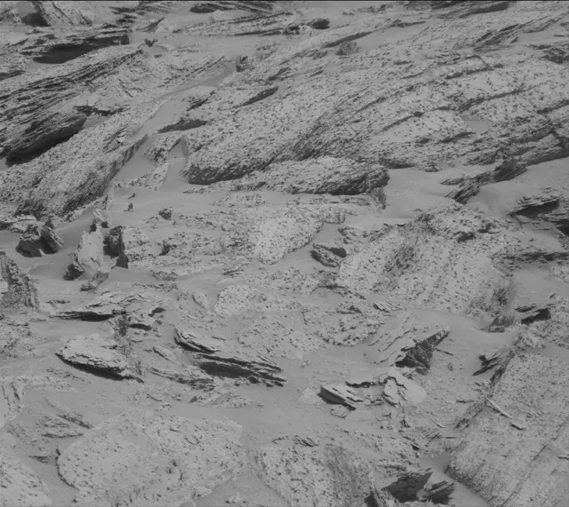 Sol 3899: Mast Camera (Mastcam)