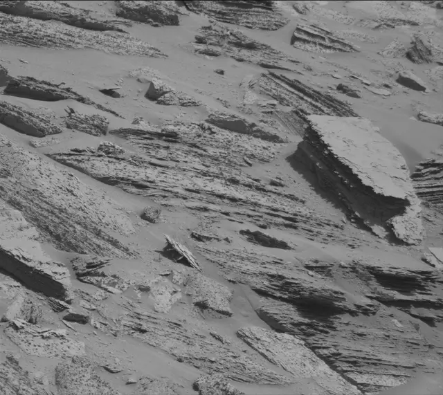 Sol 3899: Mast Camera (Mastcam)
