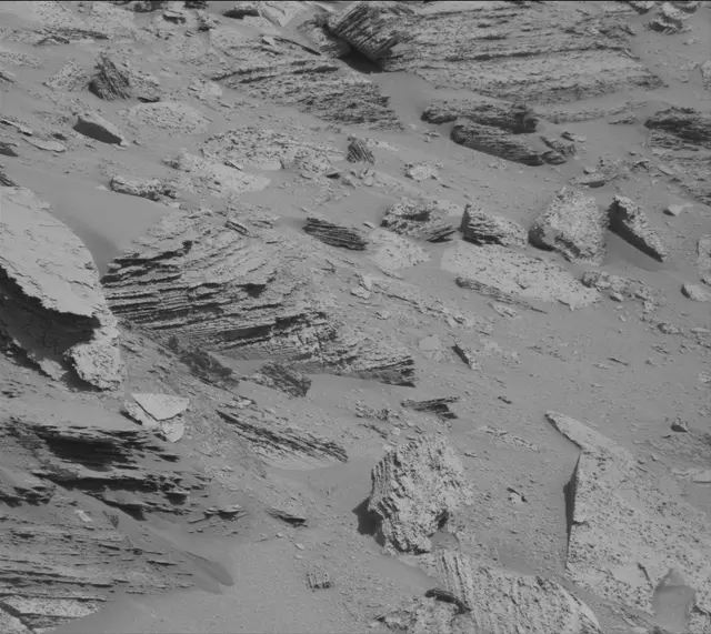 Sol 3899: Mast Camera (Mastcam)
