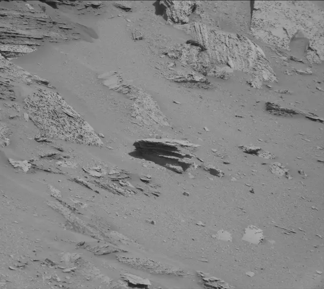 Sol 3899: Mast Camera (Mastcam)