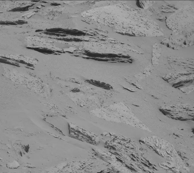 Sol 3899: Mast Camera (Mastcam)