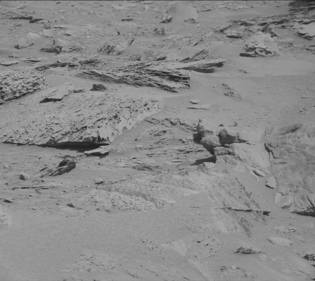 Sol 3899: Mast Camera (Mastcam)