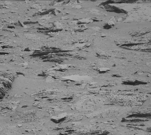 Sol 3899: Mast Camera (Mastcam)