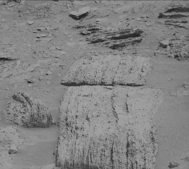 Sol 3899: Mast Camera (Mastcam)