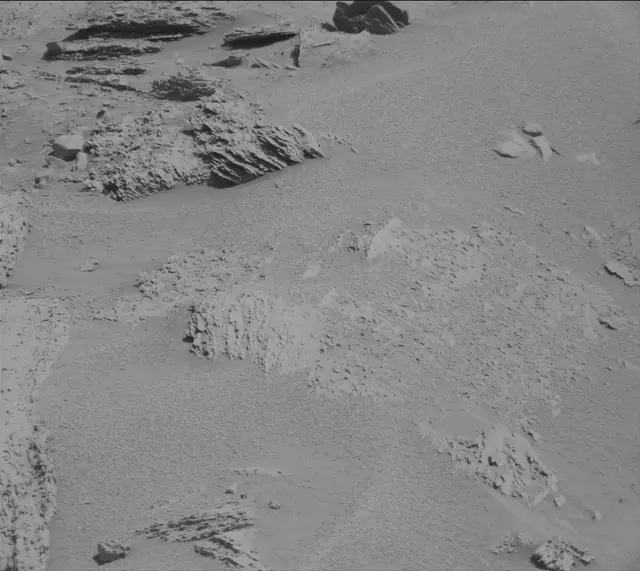 Sol 3899: Mast Camera (Mastcam)
