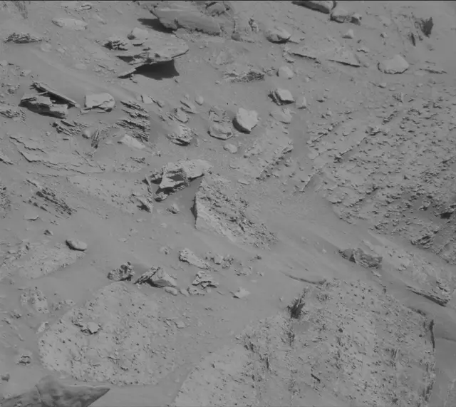 Sol 3899: Mast Camera (Mastcam)