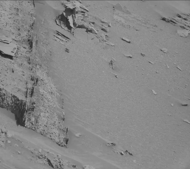 Sol 3899: Mast Camera (Mastcam)