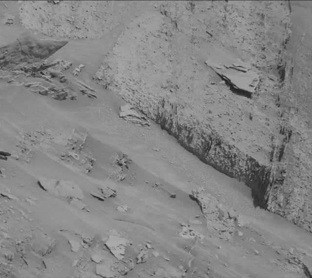 Sol 3899: Mast Camera (Mastcam)