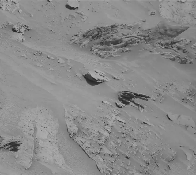 Sol 3899: Mast Camera (Mastcam)