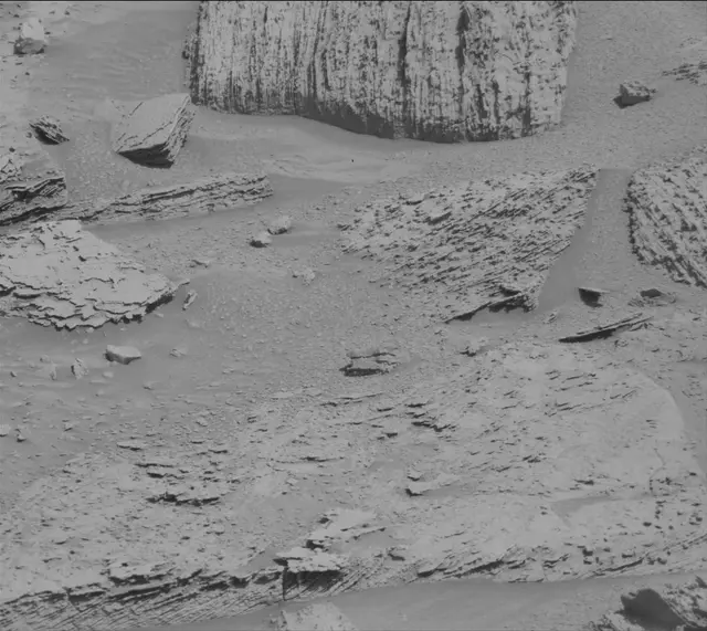 Sol 3899: Mast Camera (Mastcam)