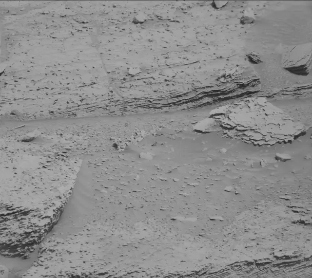 Sol 3899: Mast Camera (Mastcam)