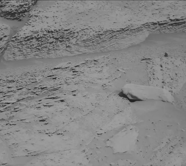 Sol 3899: Mast Camera (Mastcam)