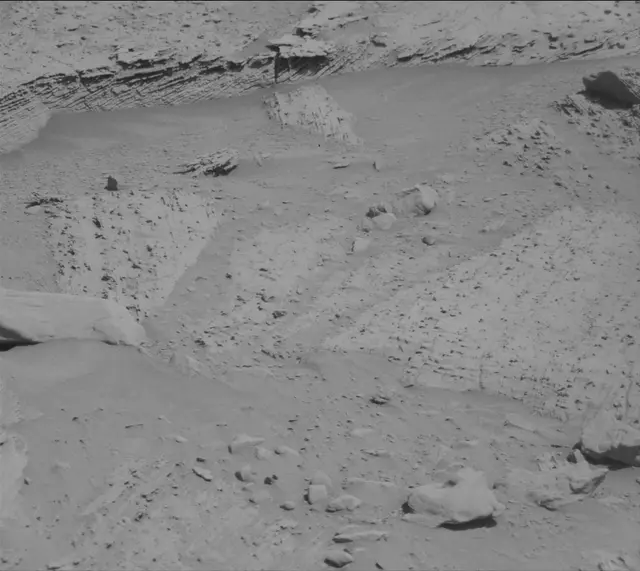 Sol 3899: Mast Camera (Mastcam)