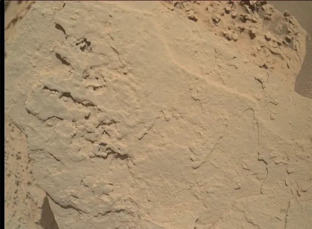 Sol 3899: Mars Hand Lens Imager (MAHLI)