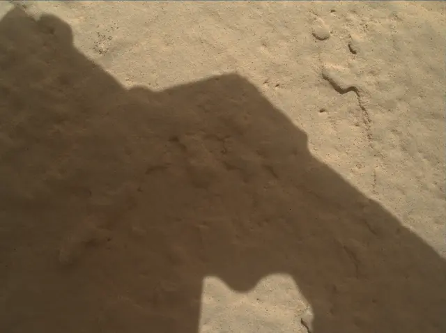 Sol 3899: Mars Hand Lens Imager (MAHLI)