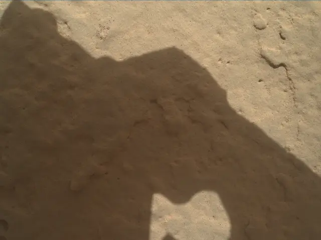 Sol 3899: Mars Hand Lens Imager (MAHLI)