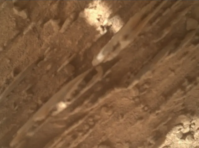 Sol 3899: Mars Hand Lens Imager (MAHLI)