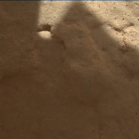 Sol 3899: Mars Hand Lens Imager (MAHLI)