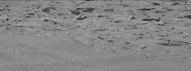 Sol 3900: Mast Camera (Mastcam)