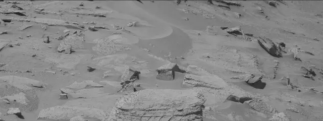 Sol 3900: Mast Camera (Mastcam)