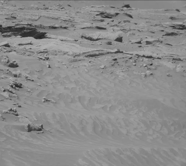 Sol 3900: Mast Camera (Mastcam)