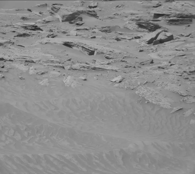 Sol 3900: Mast Camera (Mastcam)