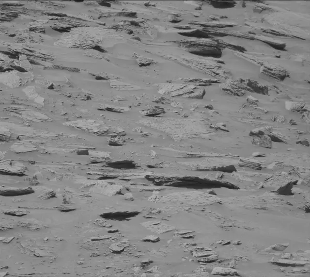 Sol 3900: Mast Camera (Mastcam)
