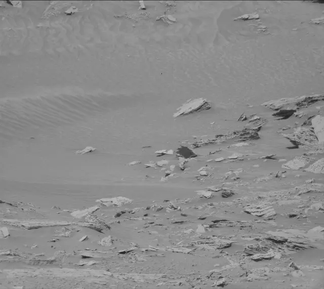 Sol 3900: Mast Camera (Mastcam)