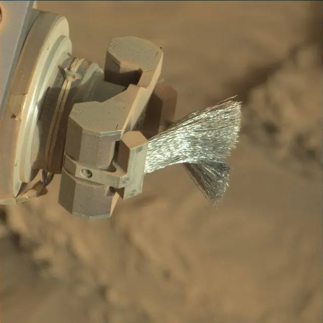 Sol 3900: Mast Camera (Mastcam)