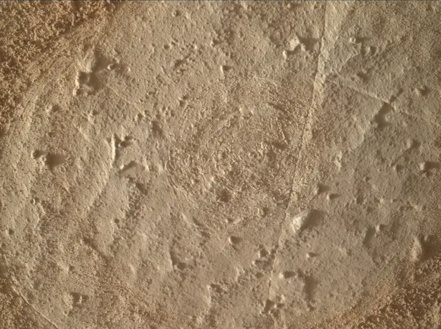 Sol 3900: Mars Hand Lens Imager (MAHLI)