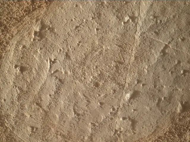 Sol 3900: Mars Hand Lens Imager (MAHLI)