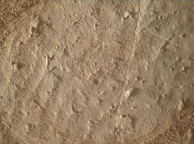 Sol 3900: Mars Hand Lens Imager (MAHLI)