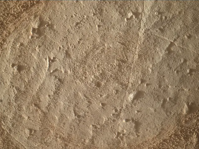Sol 3900: Mars Hand Lens Imager (MAHLI)