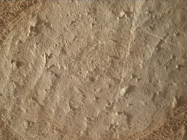 Sol 3900: Mars Hand Lens Imager (MAHLI)