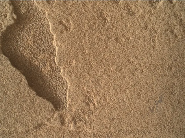 Sol 3900: Mars Hand Lens Imager (MAHLI)