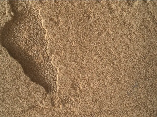 Sol 3900: Mars Hand Lens Imager (MAHLI)