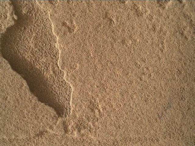 Sol 3900: Mars Hand Lens Imager (MAHLI)