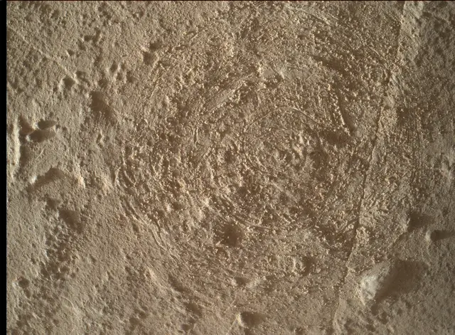 Sol 3900: Mars Hand Lens Imager (MAHLI)