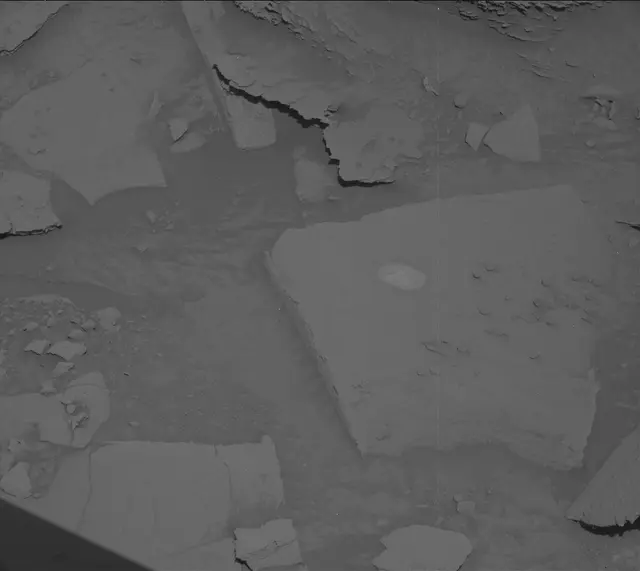 Sol 3901: Mast Camera (Mastcam)