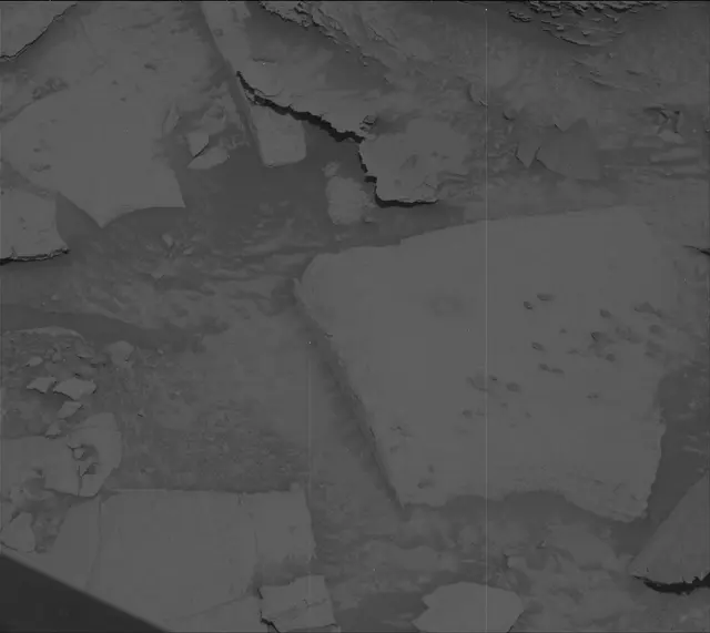 Sol 3901: Mast Camera (Mastcam)