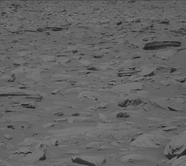 Sol 3901: Mast Camera (Mastcam)